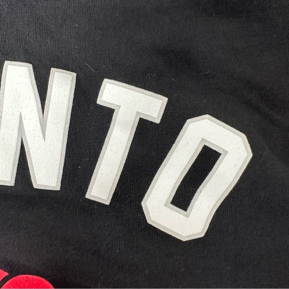 Bundle of two Toronto kids t shirts size 7/8 - Picture 4 of 16